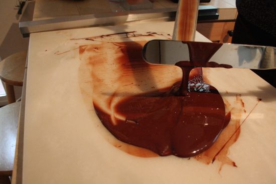tempering chocolate style=